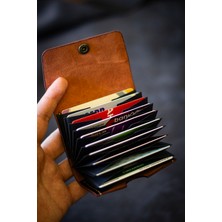 Hi Leather Nerio Hakiki Deri Kartlık – Akordeon Bölmeli, El Yapımı, Kişiye Özel Isim Yazılı