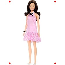 MarkEntegra Şık Elbiseli Bebek Figürü: Siyah Saçlı, Aksesuarlı