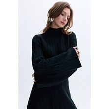 Mudo Loose Fıt Dik Yaka Kazak