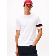 Tommy Hilfiger Erkek Normal Kalıp Logo Kabartma Desenli Interlok Örgü Kumaş Kısa Kollu Beyaz T-Shirt MW0MW40018-YBR