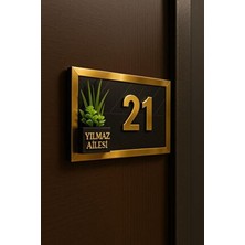 Güler Kaligrafi Kişiye Özel Lüks Gold Çiçekli Ahşap Kapı Numarası