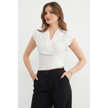 FullaModa Omuz Vatkalı Kruvaze Yaka Bluz