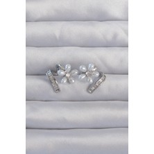 Pirinç Gümüş Renk Zirkon Taşlı Kıvrımlı Inci Çiçek Küpe EB-53-VICE/(1395) 3057