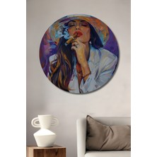 Teona Ahşap Gızemlı Kadın Sigara Görünümlü Yağlı Boya Sanat Dekoratif Ahşap Tablo Yuvarlak Duvar Tablosu