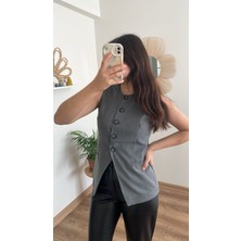 Nihanello Butik Ön Yırtmaç Detaylı Kumaş Yelek