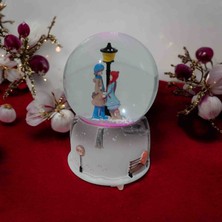 Neyşeligül Müzikli ve Işıklı Romantik Kış Masalı Kar Küresi - Orta Boy 🎶❄️