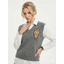 Ribana Classic Kadın Regular Kesim V Yaka Nakışlı Kolsuz Süveter 4858