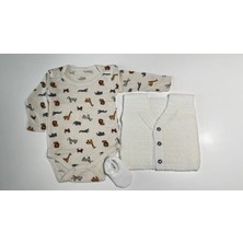 1-2 Yaş  El Örgüsü Beyaz Yelek ile Zıbın ve Babet Çoraptan Oluşan Hediye Seti