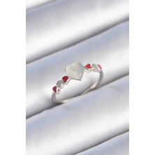 Pirinç Gümüş Renk Beyaz Mineli Kalp Model Zirkon Taş Detaylı Kadın Yüzük EB-53-VICE/(1395) 3723