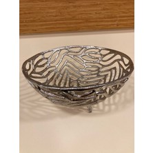 Plus Home Kase Meyvelik Döküm Pirinç Gümüş Renk El Yapımı Ortaboy Çapı 25 cm Yükseklik 11 cm