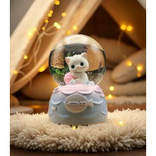 Aylis Sevimli Şanslı Kedi Figürlü LED Işıklı Müzikli Kar Küresi
