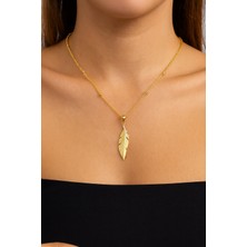 MiraveLux 925 Ayar Gümüş Zincirli Kolye - Tüy Figürlü Altın Kaplama Gümüş Kadın Kolye