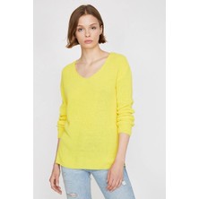 Tena Kadın Sarı V Yaka Yanları Yırtmaçlı Triko Kazak