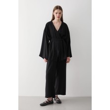 Jaste Kadın V Yaka Kuşak Detaylı Alt & Üst Takım SİYAH