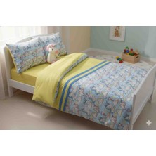 Yarımada Kadın Kooperatifi Yüzde Yüz Pamuklu Organik Poplinden Yapılan, 1 Adet Nevresim, 1 Adet Düz Çarşaf, 1 Adet Lastikli Çarşaf ve 2 Adrt Yastik Kilifindan Oluşan Bebek Nevresim Takımı