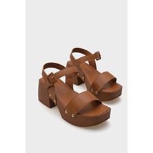 Capone Outfitters Dulce Küt Burunlu Tek Bant Platform Topuklu Kadın Sandalet