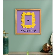 BK Gift Friends Monica’s Kapı Süsü Çerçevesi Renkli Kabartmalı Ahşap Tablo Modeli