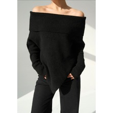 Sibel Günay Butik Madonna Yaka Asimetrik Kesim Kadın Triko Siyah Kazak