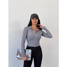 Trendhazan Dalgıç Kumaş Fermuarlı Parmak Geçirme Detaylı Slim-Dar Kalıp Sweatshirt