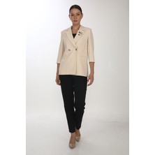 White Diamond Yarım Kol ve Broş Detaylı Ceket 42 - Krem