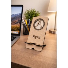 Runc Design Kişiye Özel Isimli Ahşap Telefon Tutucu - Masaüstü Standı - Sevgiliye/arkadaşa Hediye