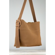 Geniş Hacimli, Şık ve Günlük Kullanıma Uygun Süet Shopper Çanta