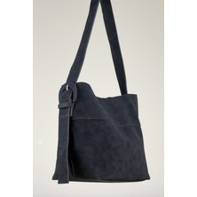 Geniş Hacimli, Şık ve Günlük Kullanıma Uygun Süet Shopper Çanta