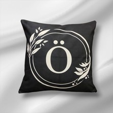 Mutlu Köşe "ö" Harfli Çift Taraflı Pamuk Keten Premium Dizayn Kırlent Kılıfı