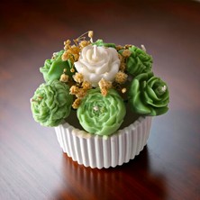 Hediye İstasyonum Yeşil & Beyaz Çiçek Mum – El Yapımı Taş Tozu Vazo, Kokulu Soya Mum