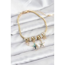 Callerrons Accessories Pirinç Gold Renk Yıldız Model Charmlı Kadın Bileklik - EBJ260109W39058