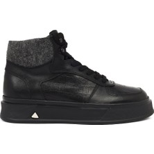 Derimod Erkek Siyah Bağcıklı Kalın Tabanlı Deri Spor Bot 25WFD611214