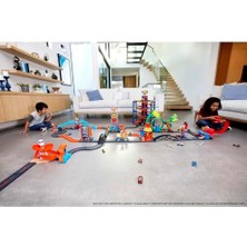 Karokstore Pist Dünyası Oyun Seti ™ Pist Dünyası Seti, 1 Adet Arabayla Birlikte 10 Parça Set, 4 Yaş ve Üzeri Çocuklar Için Hediye HDN95