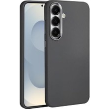 Karokstore Galaxy S25 Için Leth Shield Serisi Parmak Izi Tutmayan Deri Görünümlü Metal Tuşlu ve Metal Lens Çerçeveli Silikon Kılıf (Gri, Galaxy S25)