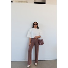 Özge Özgenç Beli Lastikli Ortası Dikişli Rahat Pantolon