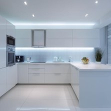 Karokstore Şerit LED 3 Metre Beyaz - Iç Mekan Tak Çalıştır Adaptör Dahil 12V IP20 Yeni Nesil Yüksek Lümen, Tezgah, Dolap, Mutfak, Ayna Aydınlatma Için