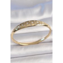 Pirinç Gold Renk Zirkon Taşlı Yıldız Işlemeli Kadın Kelepçe - Lisinya