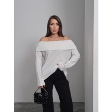 Paw Garage Kadın West Madonna Yaka Yumoş Kazak - Bluz