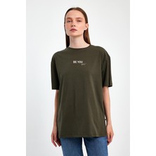 Yakamor Kadın Baskılı Oversıze T-Shırt