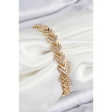 Pirinç Zirkon Taşlı Sıralı Ok Model Gold Renk Kadın Bileklik - Lisinya