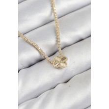 HERŞEYBURDAMODA Pirinç Zirkon Taşlı Yonca Model Gold Renk Kadın Kolye