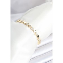 HERŞEYBURDAMODA Pirinç Gold Renk Nokta Model Zirkon Taşlı Kadın Bileklik