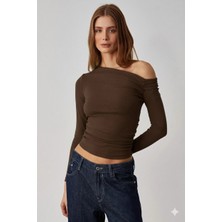 Asimetrik Yaka Bluz Kahve Pt