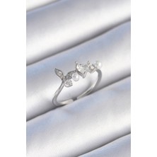 Pazarcan Pirinç Gümüş Renk Zirkon Taşlı Kalp Yaprak Model Inci Detay Kadın Yüzük - TJ-BYK3431