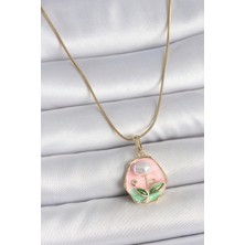 Pazarcan 316L Çelik Gold Renk Zincir Pembe Çiçek Işlemeli Inci Detay Portre Model Kadın Kolye - TJ-BKO10125