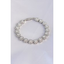 Nehir Vip Seri Pirinç Zirkon Taşlı Gümüş Renk Kalp Model Bileklik