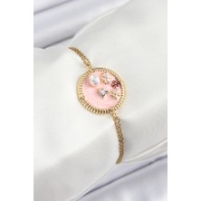 Nehir 316L Çelik Zincir Pembe Mineli Sanatsal Portre Inci Detaylı Çiçek Model Gold Renk Kadın Bileklik