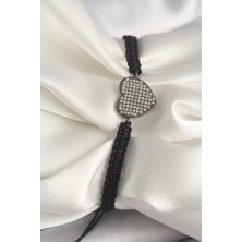 Nehir Pirinç Füme Renk Zirkon Taşlı Kalp Figür Asansörlü Makrome Model Kadın Bileklik