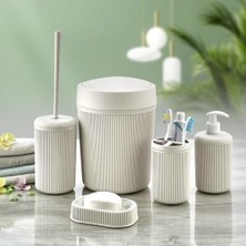 5’li Banyo Seti – Beyaz Renk, Modern Çizgili Tasarım, Dayanıklı Plastik