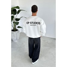 Beyaz Studios Creative Oversize Sweat