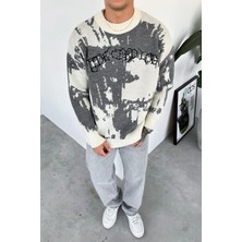 Ekru Nakış Detaylı Oversize Triko Kazak